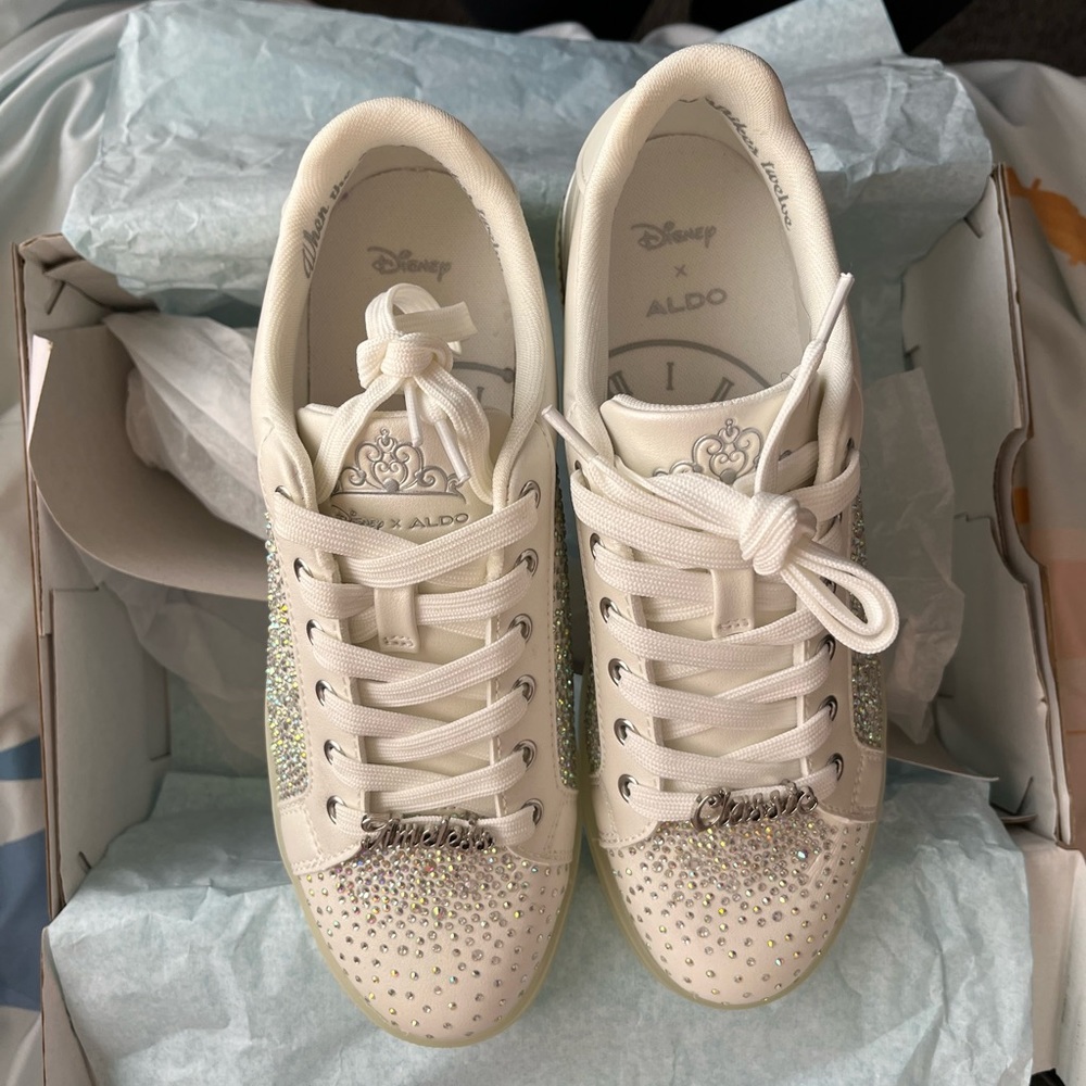 aldo cinderella glasssneaker size 7 NEVER WORN